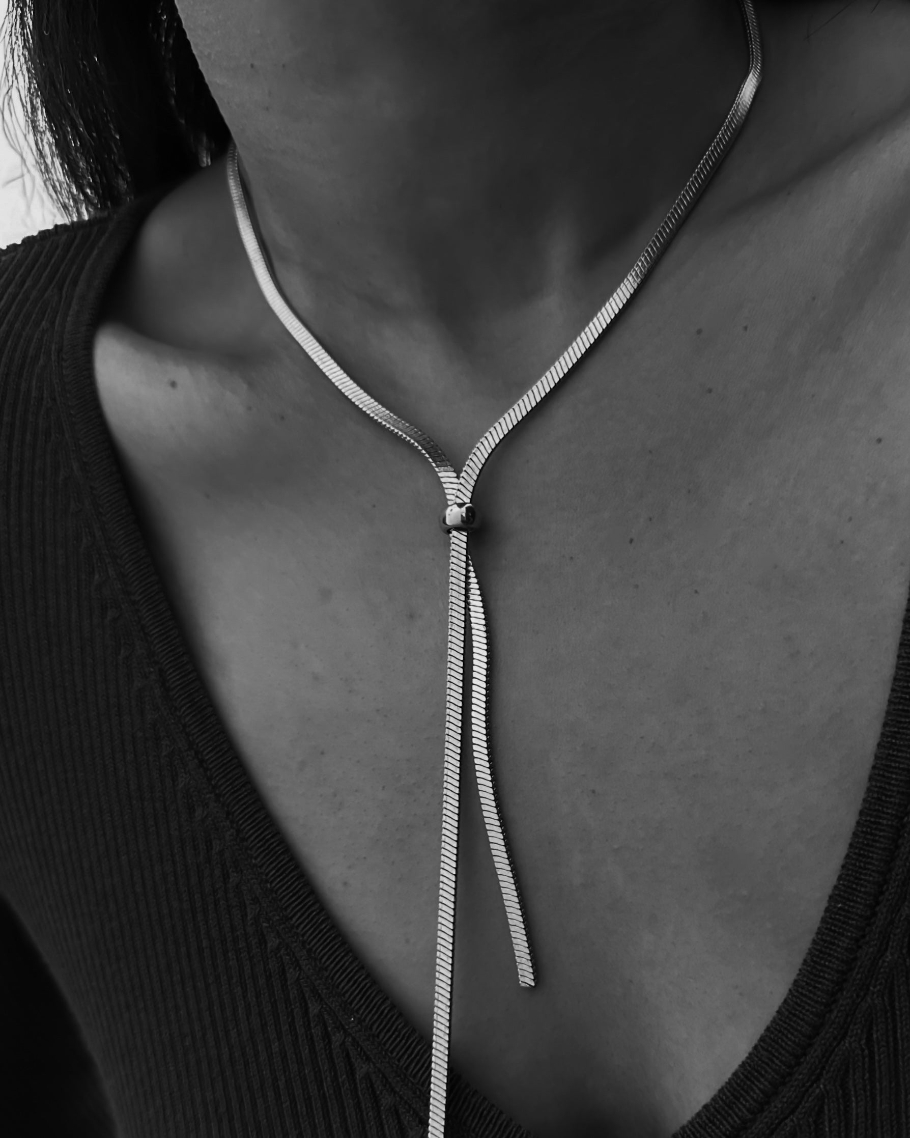 HERRINGBONE STRAND NECKLACE - SILVER