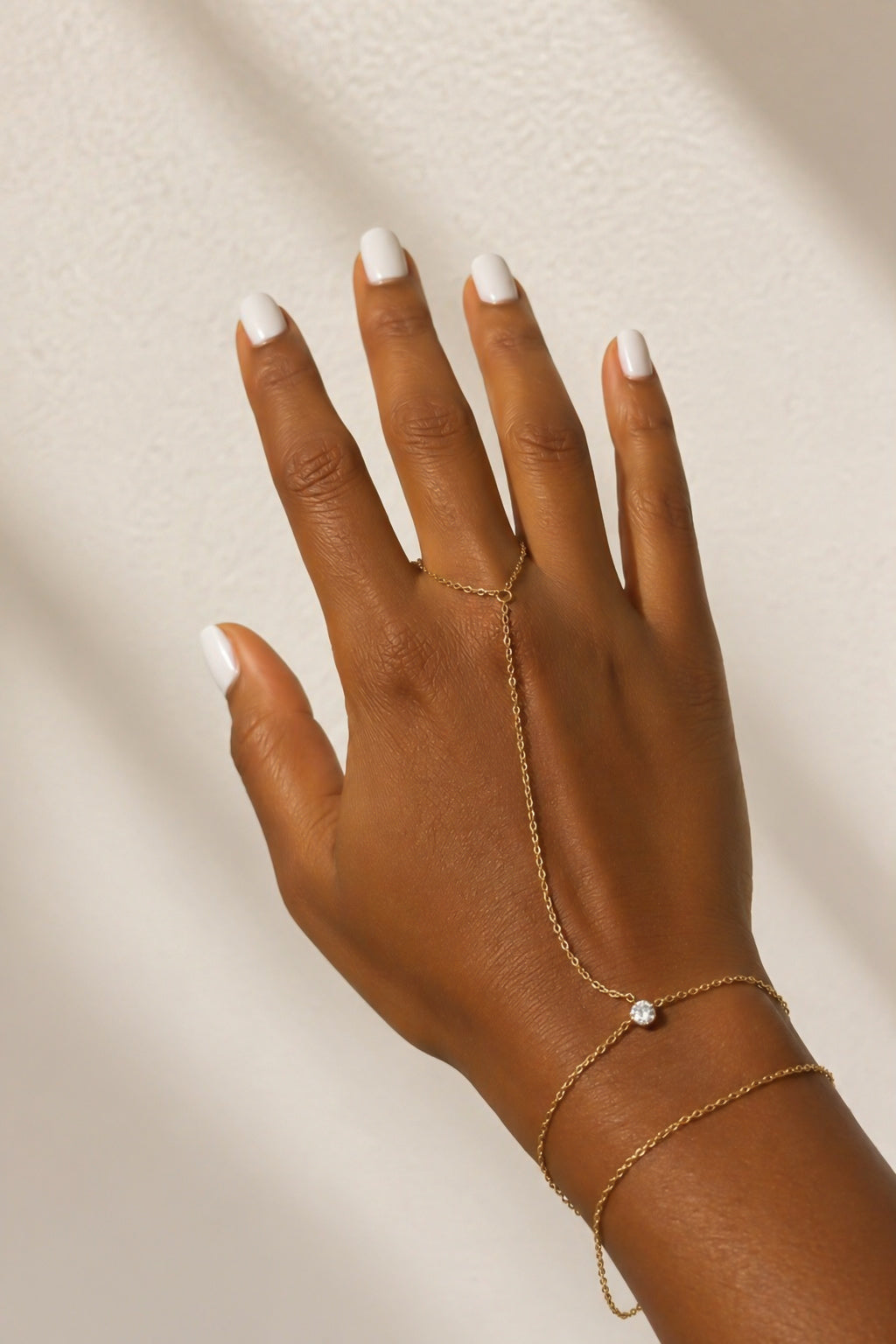 SOLITAIRE HAND CHAIN - GOLD