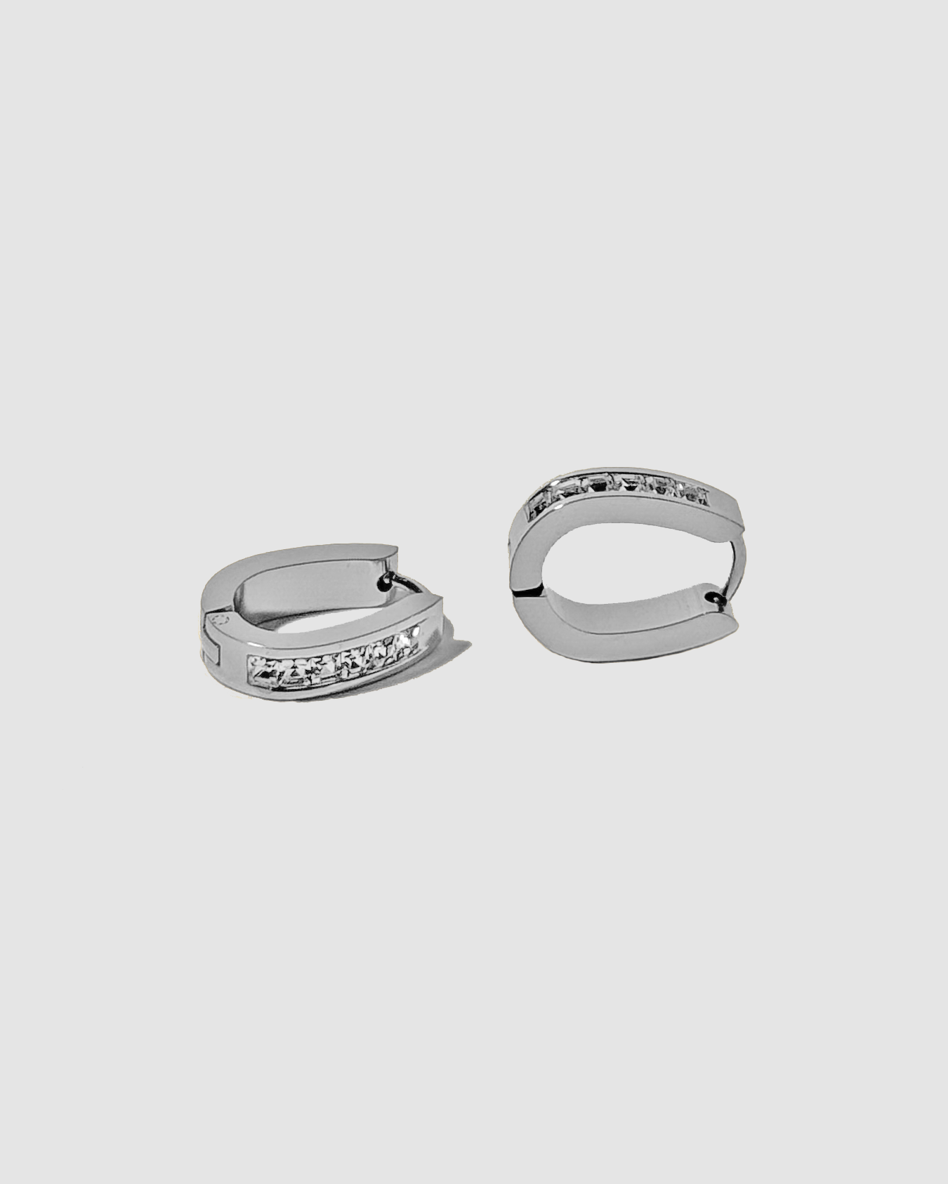 SMALL OVAL HUGGIES - SILVER