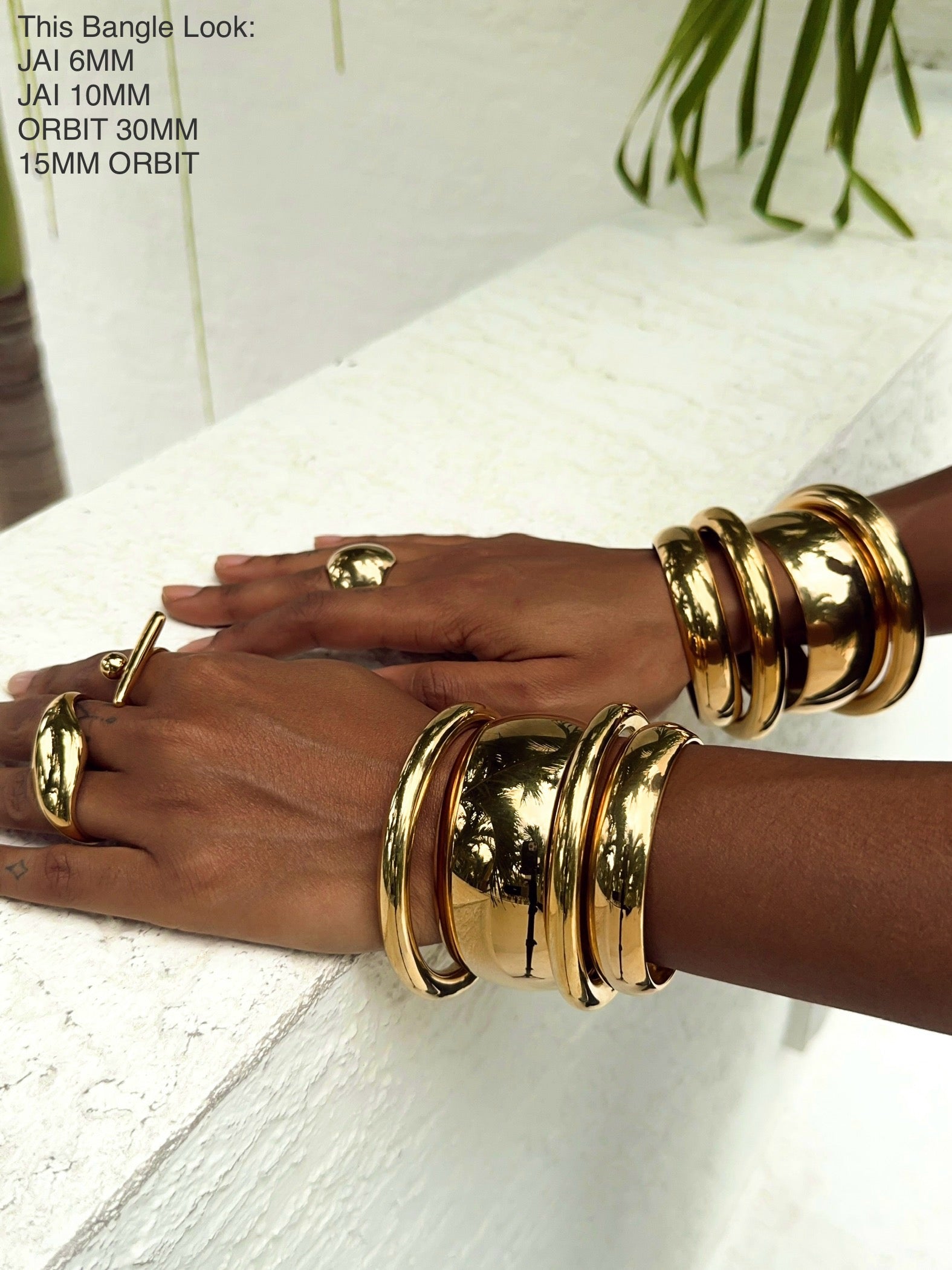 10MM ORBIT BANGLE - GOLD
