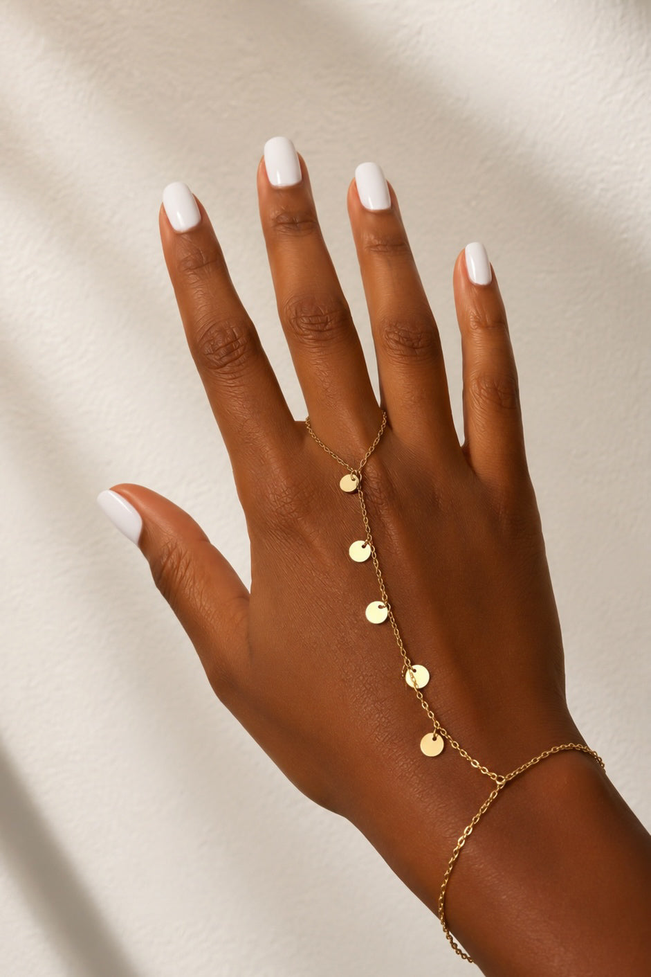 DISC HAND CHAIN - GOLD