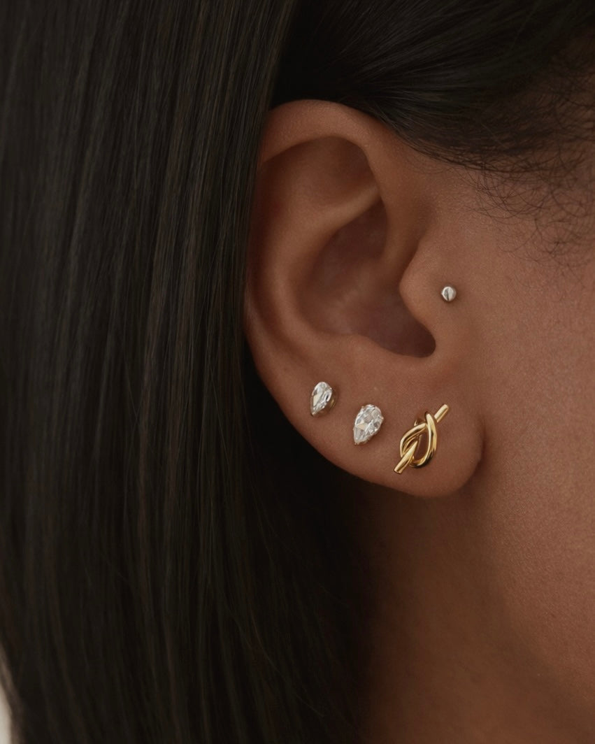 MINI KNOT STUDS - GOLD