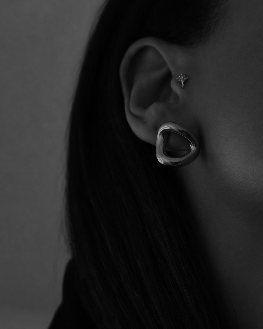 AURORA STUDS - SILVER