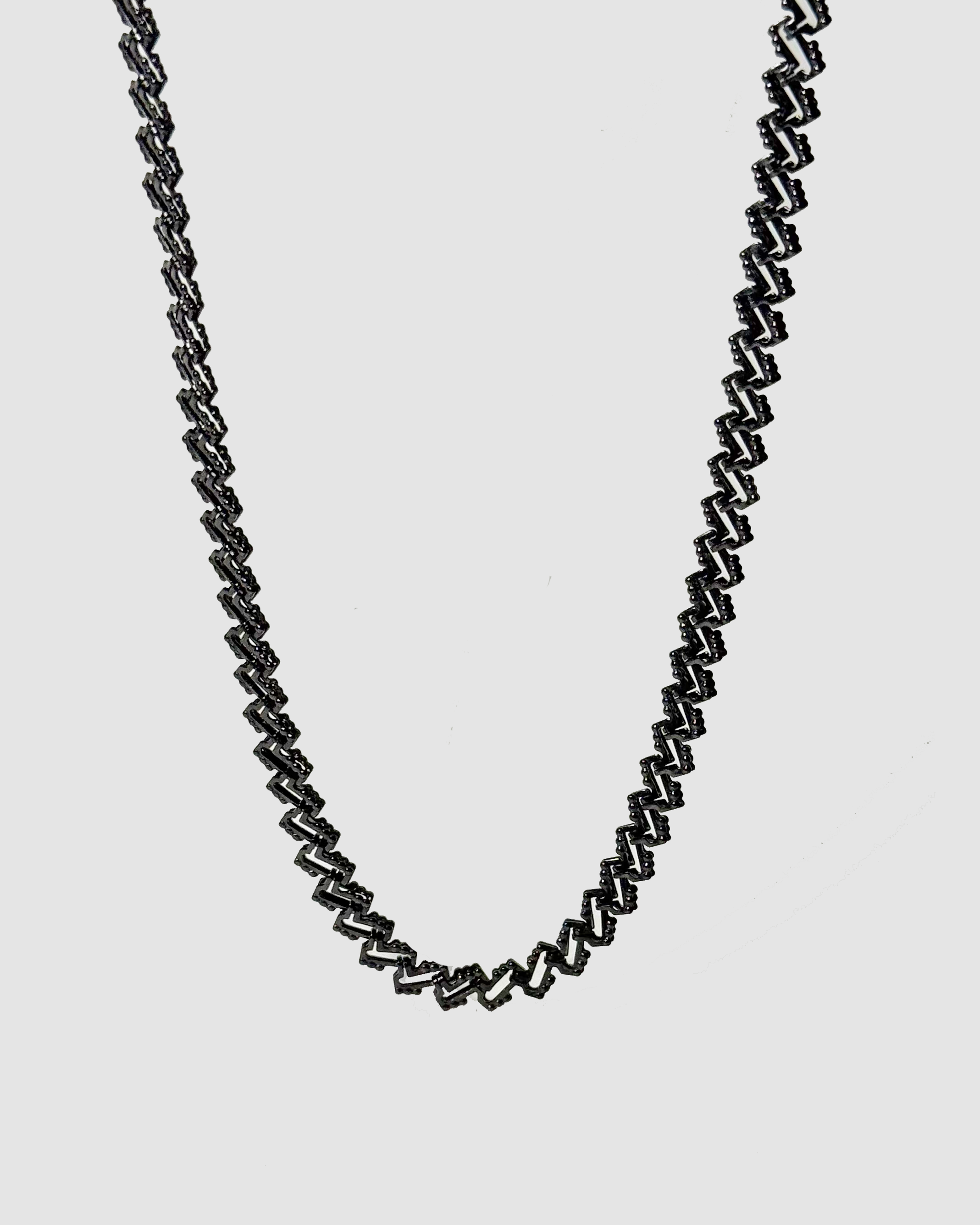 BLACK DECO CHAIN - 17.5"