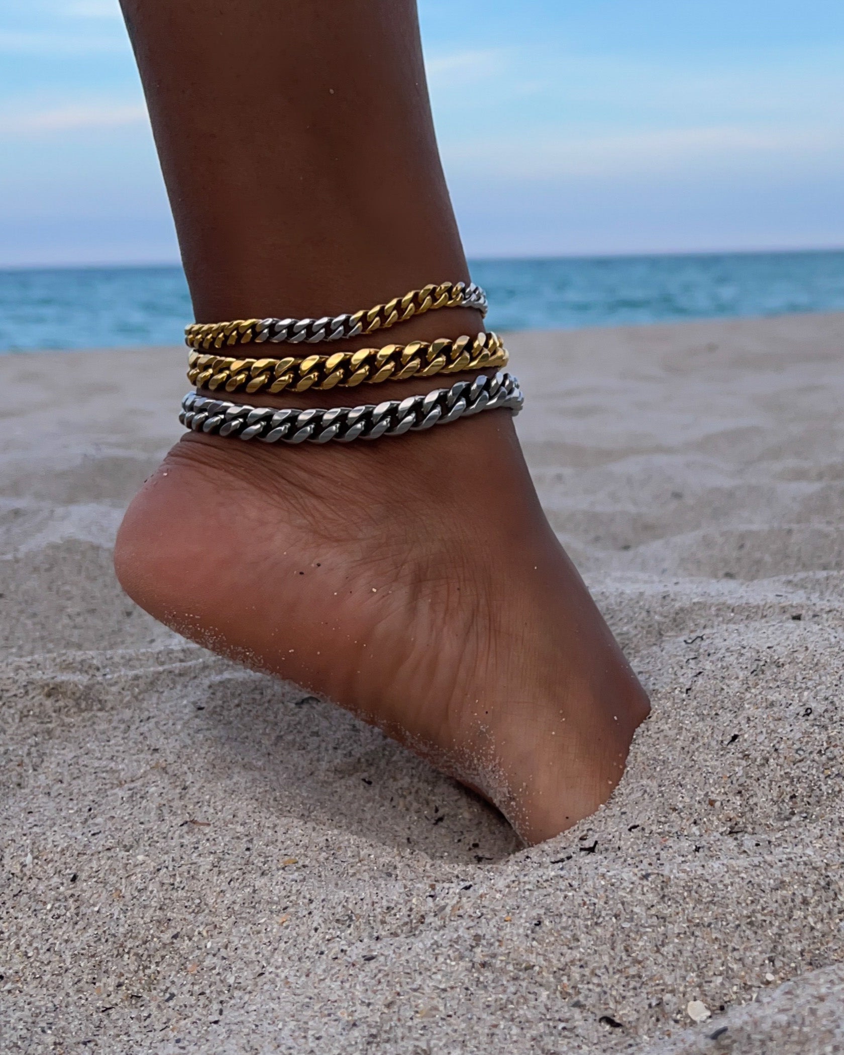 CURB ANKLET - STEEL